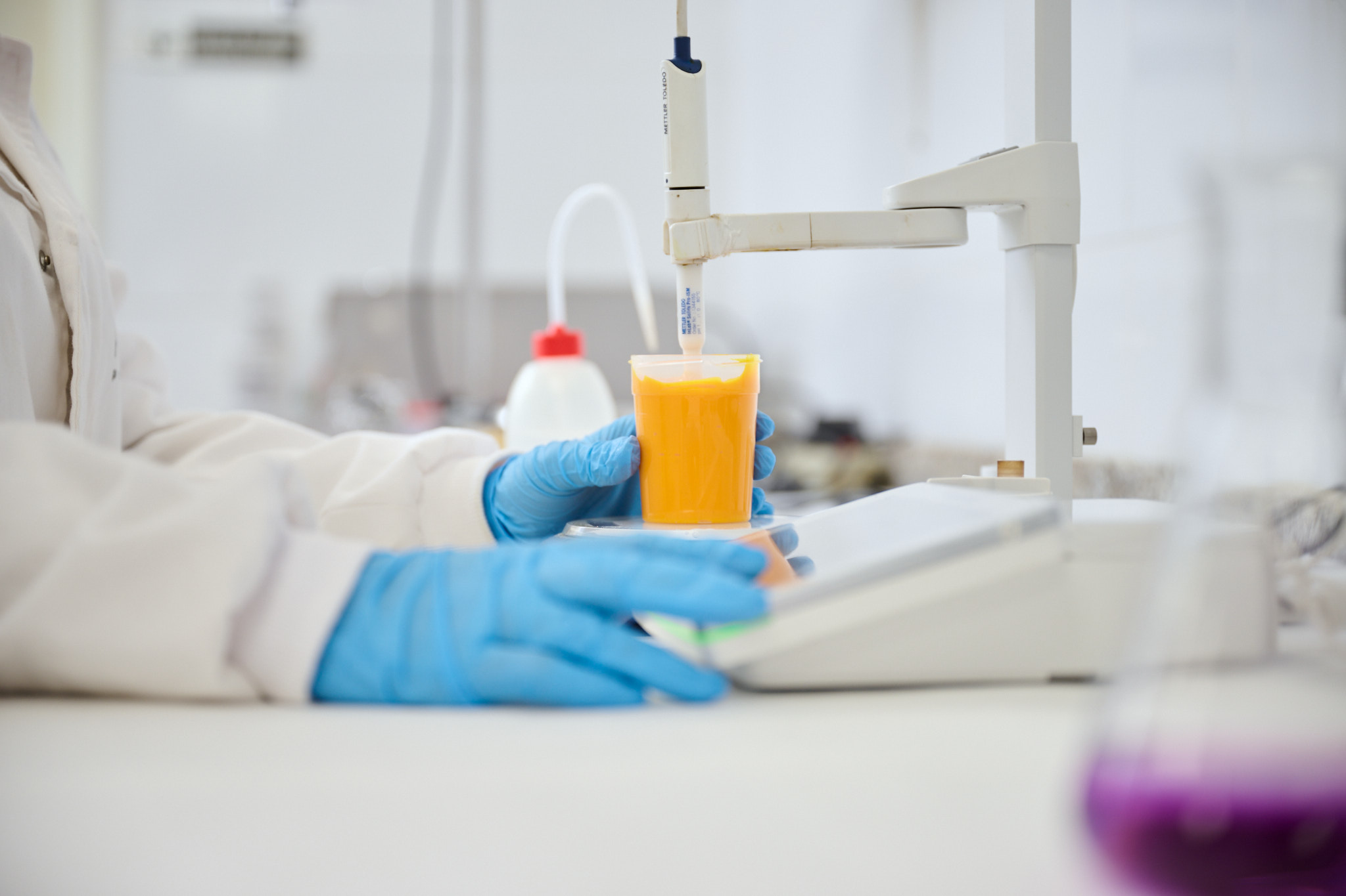 Evaluation of a professional cosmetic formula at Global Cosmetic Technology